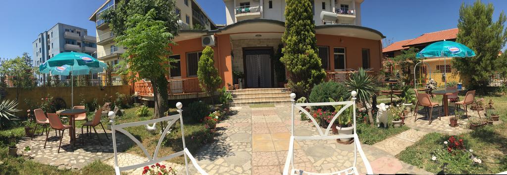 Guroal Holiday House Shëngjin المظهر الخارجي الصورة