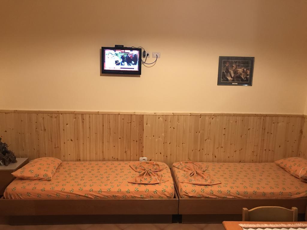 Guroal Holiday House Shëngjin المظهر الخارجي الصورة